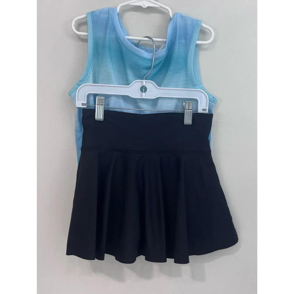 Old Navy Girls Athletic Circle Skater Skort with tank top  Girls 8